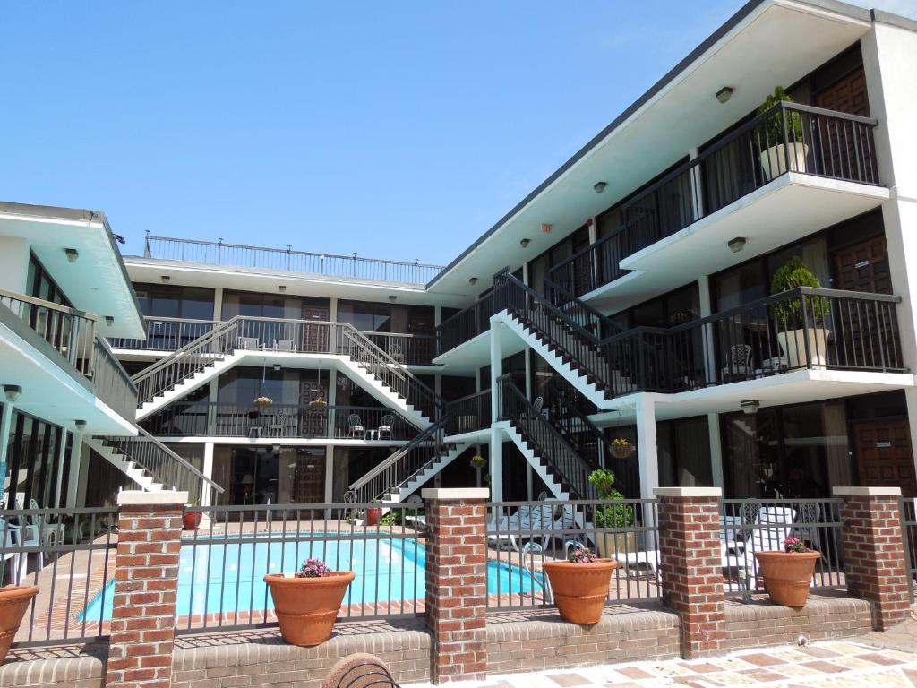 Alamar Resort Inn Virginia Beach Exterior photo